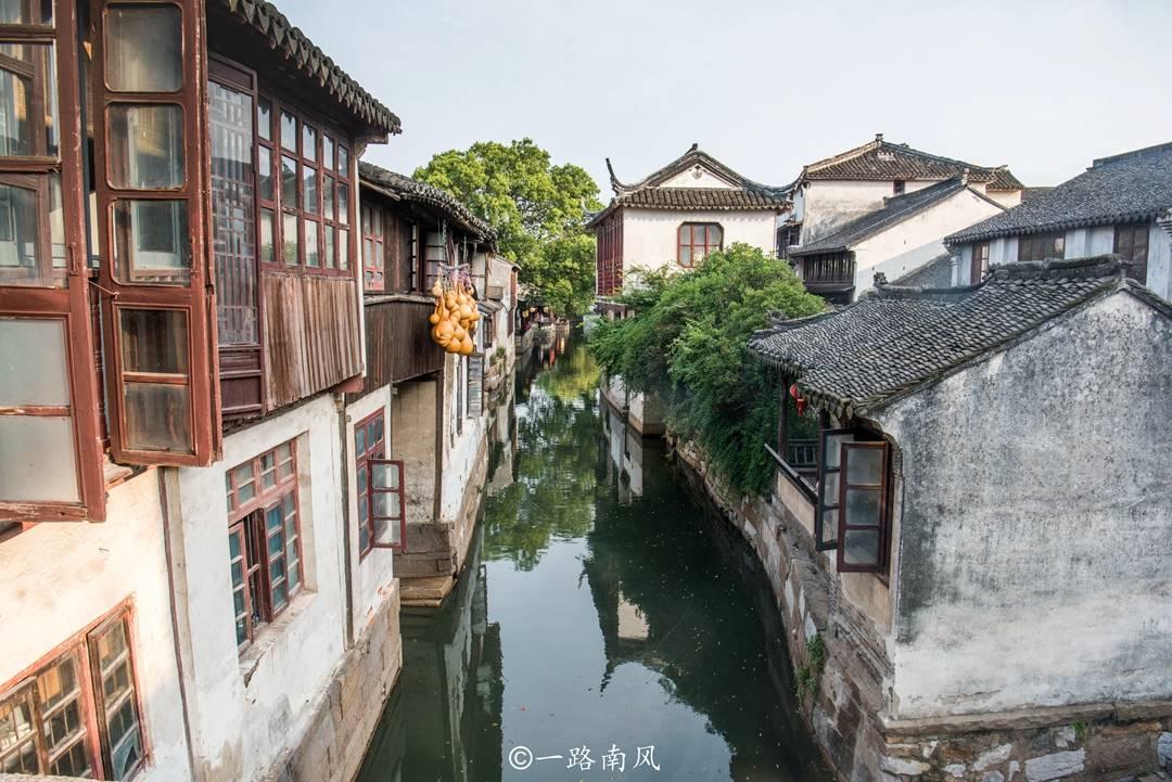 蓝色紫色